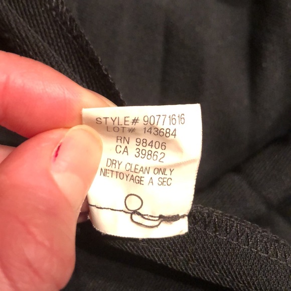 Cute theory suit dress and Jacket Pleated bottom, slightly - Picture 8 of 12